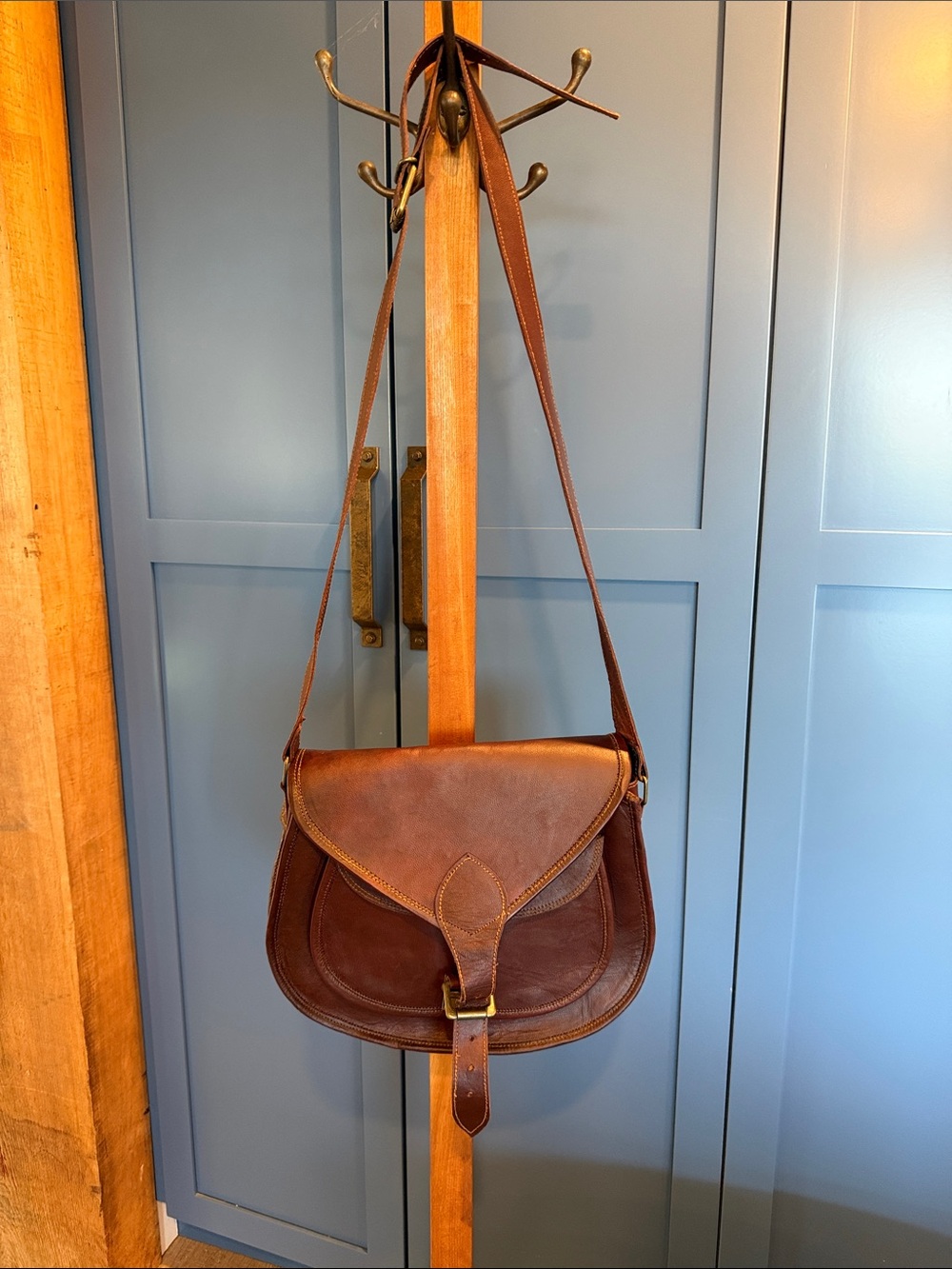 Vintage leather boho bag.  Spotless inside.  Has a vintage leather scent.